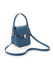 Vince Camuto Torebka "Lagoon" w kolorze niebieskim - 13,5 x 17 x 7 cm rozmiar: onesize. Niebieskie torby na ramię Vince Camuto, bez wzorów, z materiału, na ramię, bez dodatków. Za 105.63 zł.