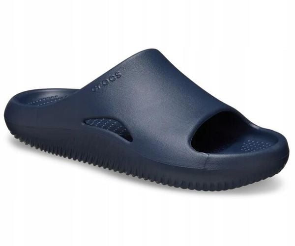 Klapki Dla Dorosłych Crocs Mellow Recovery Slide. Niebieskie klapki Crocs, bez wzorów, z materiału, bez obcasa. Za 199.99 zł.
