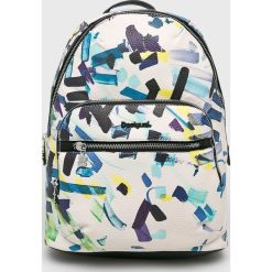 Desigual - Plecak. Białe plecaki Desigual, bez wzorów, z materiału. W wyprzedaży za 269.90 zł.