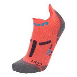 Skarpety do biegania damskie Uyn Run 2IN. Czerwone skarpety Uyn, bez wzorów. Za 89.99 zł.
