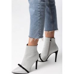 Srebrne Botki Angelonia. Szare botki Born2be, bez wzorów, z materiału, za kostkę, bez obcasa, na obcasie, bez zapięcia. Za 159.99 zł.