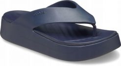 Japonki Dla Dorosłych Crocs Getaway Platform Flip. Niebieskie klapki Crocs, bez wzorów, z materiału, bez obcasa. Za 199.99 zł.