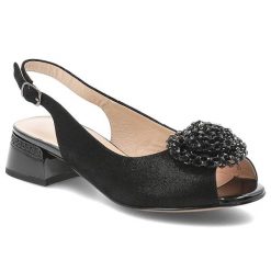 Sandały damskie S.Barski, cholewka ze skóry zamszowej zapinane na sprzączkę, czarne, CR61-3030. Czarne sandały S.BARSKI, bez wzorów, ze skóry, bez obcasa, na obcasie, bez zapięcia. Za 349.00 zł.