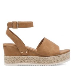 Sandały JENNY. Brązowe sandały Jenny, bez wzorów, bez obcasa, bez zapięcia. Za 119.99 zł.