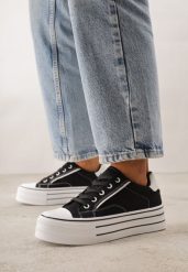 Czarne Klasyczne Trampki na Grubej Podeszwie Araenes. Czarne trampki Born2be, bez wzorów, z jeansu, bez zapięcia. Za 79.99 zł.