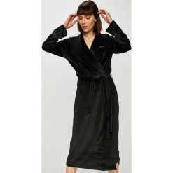 Emporio Armani - Szlafrok. Szlafroki marki Emporio Armani. W wyprzedaży za 399.90 zł.