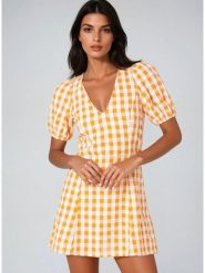 Monki Sukienka w kolorze pomarańczowo-białym rozmiar: 32. Białe sukienki Monki, bez wzorów, z bawełny, bez kołnierzyka, bez ramiączek, mini. Za 43.99 zł.