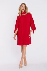 Elegancka trapezowa sukienka oversize czerwona. Czerwone sukienki MOE, na co dzień, s, bez wzorów, z materiału, eleganckie, bez kołnierzyka, bez ramiączek, oversize. Za 349.00 zł.