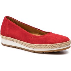 Espadryle GABOR - 22.400.48 Red. Czerwone espadryle Gabor, bez wzorów, z materiału, bez obcasa, na płaskiej podeszwie, bez zapięcia. W wyprzedaży za 279.00 zł.