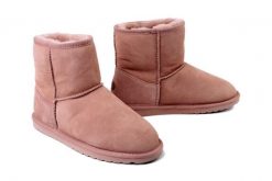 EMU AUSTRALIA W10003 Stinger Mini cameo rose, botki damskie. Brązowe botki EMU Australia, bez wzorów, ze skóry, bez obcasa, bez zapięcia. Za 749.90 zł.