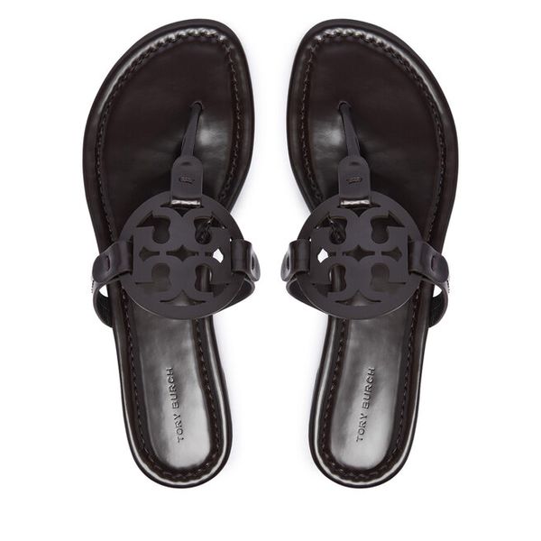Japonki Tory Burch. Brązowe klapki Tory Burch, bez wzorów, bez obcasa. Za 1,134.00 zł.