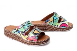 MANITU 900183-00 bunt, klapki damskie. Klapki Manitu, bez wzorów, ze skóry, bez obcasa. Za 229.42 zł.