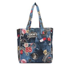 Torebka Tommy Jeans. Niebieskie shopper Tommy Jeans, bez wzorów, z jeansu, bez dodatków. Za 449.99 zł.