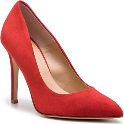Szpilki SOLO FEMME - 34201-A8-G13/000-05-00 Czerwony. Czerwone szpilki Solo Femme, bez wzorów, ze skóry, eleganckie, bez obcasa, na obcasie, bez zapięcia. W wyprzedaży za 209.00 zł.