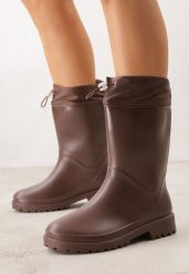Brązowe Kalosze ze Ściągaczami przy Cholewce Bastotus. Brązowe kalosze Renee, bez wzorów. Za 79.99 zł.