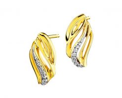 Kolczyki z żółtego złota z diamentami - 0,04 ct - próba 585. Żółte kolczyki Apart, z diamentem, złote. W wyprzedaży za 1,953.00 zł.