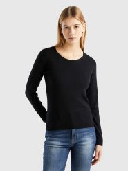 Benetton Sweter w kolorze czarnym rozmiar: L. Czarne swetry Benetton, l, bez wzorów, z bawełny, bez ramiączek. Za 105.63 zł.