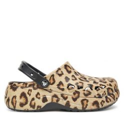 Klapki Crocs. Brązowe klapki Crocs, bez wzorów, bez obcasa. Za 279.99 zł.