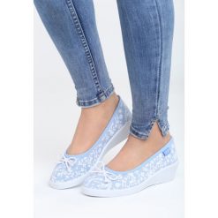 Niebieskie Koturny Dollar Dream. Baleriny Born2be. Za 39.99 zł.