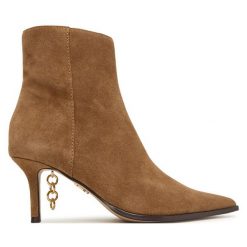 Botki Steve Madden. Brązowe botki Steve Madden, bez wzorów, bez obcasa, na szpilce, bez zapięcia. Za 689.99 zł.