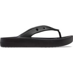 Japonki plażowe damskie Crocs Classic Platform Flip. Czarne klapki Crocs, bez wzorów, bez obcasa. Za 167.00 zł.