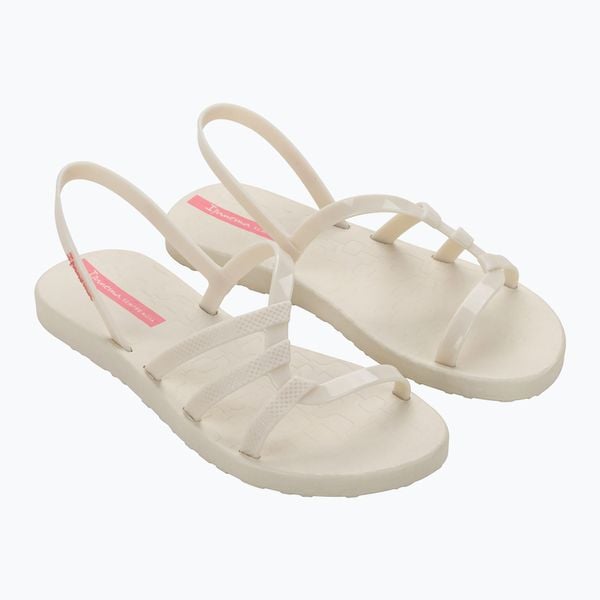 Sandały damskie Ipanema Diversa. Białe sandały Ipanema, bez wzorów, sportowe, bez obcasa, bez zapięcia. Za 66.99 zł.