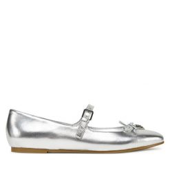 Baleriny Guess. Szare baleriny Guess, z aplikacjami, bez obcasa. Za 379.99 zł.