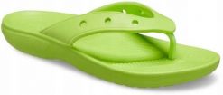 Japonki Dla Dorosłych Crocs Classic Flip. Niebieskie klapki Crocs, bez wzorów, z materiału, bez obcasa. Za 97.99 zł.
