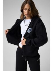Guess Jeans Bluza 184165 Czarny Classic Fit. Czarne bluzy sportowe Guess Jeans, s, z aplikacjami, z jeansu, bez kaptura. Za 389.99 zł.
