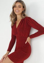 Bordowa Sukienka Dopasowana z Metaliczną Nitką Theia. Czerwone sukienki Born2be, na co dzień, m, bez wzorów, eleganckie, bez kołnierzyka, bez ramiączek, mini, dopasowane. Za 119.99 zł.
