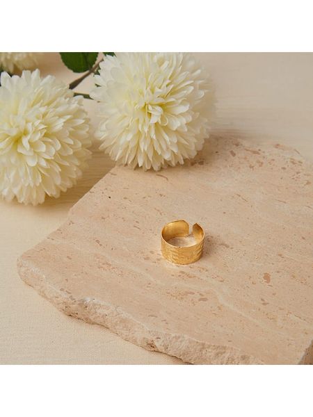 Heliophilia Pozłacany pierścionek rozmiar: onesize. Żółte pierścionki Heliophilia, metalowe. Za 43.99 zł.