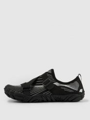 4F Buty do wody BALTROCK damskie - czarne 37. Czarne obuwie sportowe 4f, na lato, z gumy, bez zapięcia, trekkingowe. Za 119.99 zł.