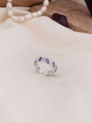 Pierres de Jade Pierścionek z cyrkoniami rozmiar: onesize. Różowe pierścionki Pierres de Jade, z cyrkonią, srebrne. Za 56.99 zł.