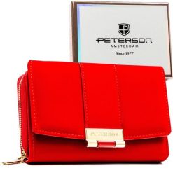 Poziomy portfel damski wykonany ze skóry ekologicznej w czerwonym kolorze, zamykany na zatrzask - Peterson. Czerwone portfele Peterson, bez wzorów, ze skóry ekologicznej. Za 99.99 zł.