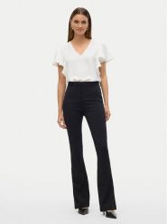 Vero Moda Spodnie materiałowe Vmamira 10250284 Czarny Regular Fit. Czarne spodnie materiałowe Vero Moda, m, bez wzorów, z materiału. Za 179.99 zł.