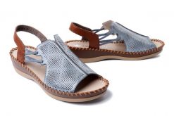 RIEKER 61359-14 blue, sandały damskie. Niebieskie sandały Rieker, w ażurowe wzory, bez obcasa, bez zapięcia. Za 309.90 zł.