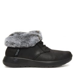 Botki Skechers. Czarne botki Skechers, bez wzorów, bez obcasa, na płaskiej podeszwie, bez zapięcia. Za 319.99 zł.