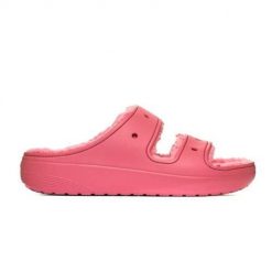 Klapki damskie Crocs Classic Cozzzy. Czerwone klapki Crocs, bez wzorów, z materiału, bez obcasa. W wyprzedaży za 179.00 zł.