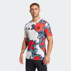Koszulka piłkarska treningowa ADIDAS Bayern Monachium 24/25. Bluzki Adidas, l, bez wzorów, sportowe, bez kołnierzyka, bez ramiączek. W wyprzedaży za 249.99 zł.