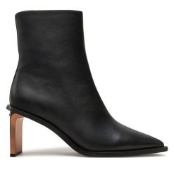 Botki Calvin Klein. Czarne botki Calvin Klein, bez wzorów, bez obcasa, na słupku, bez zapięcia. Za 1,099.00 zł.