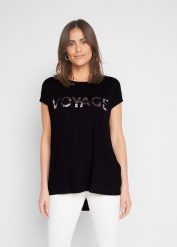 Długi T-shirt z mieszanki wiskozy z metalicznym nadrukiem. Czarne t-shirty bonprix, bez wzorów, z wiskozy, bez kołnierzyka, bez ramiączek. Za 84.99 zł.
