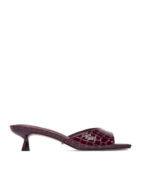 DeeZee Klapki CEO-TS6253-01 Bordowy. Czerwone klapki DeeZee, bez wzorów, z materiału, bez obcasa. Za 129.99 zł.