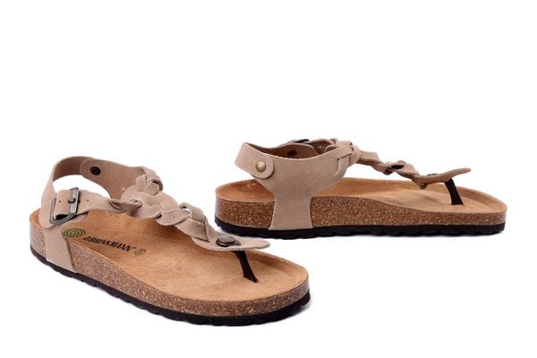 DR. BRINKMANN 710263-08 beige, sandały damskie. Brązowe sandały Dr. Brinkmann, bez wzorów, ze skóry, bez obcasa, bez zapięcia. Za 171.92 zł.