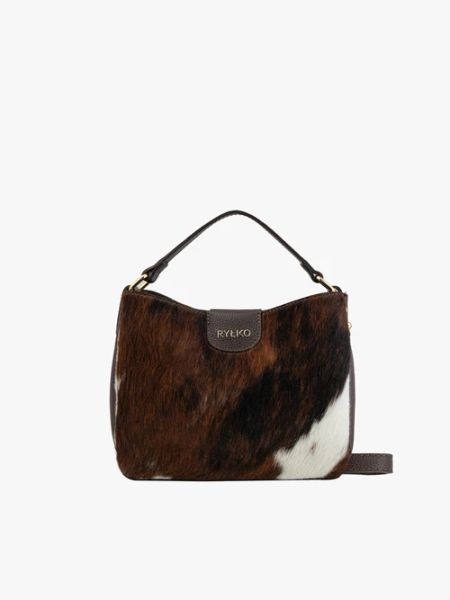 Torebka damska w krowie łaty. Brązowe torby na ramię Brawo sp. z o.o., bez wzorów, z materiału, na ramię, bez dodatków. Za 399.99 zł.
