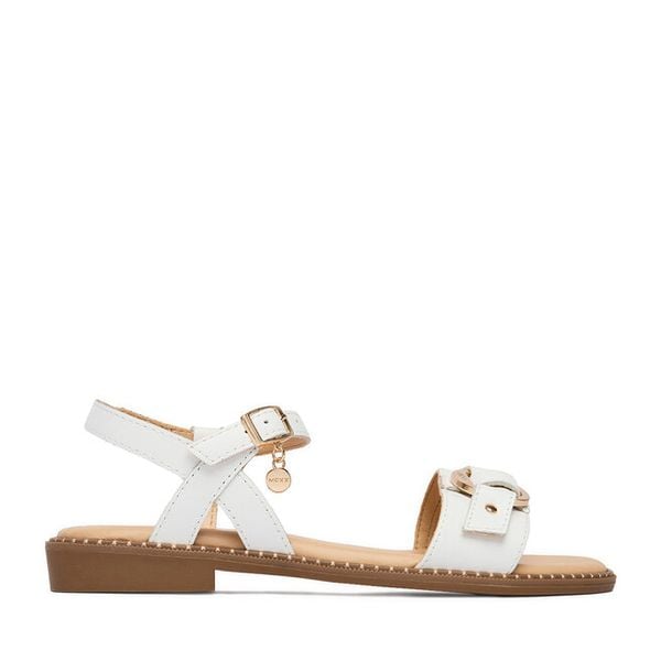 Sandały MEXX. Białe sandały Mexx, bez wzorów, bez obcasa, na płaskiej podeszwie, bez zapięcia. Za 249.99 zł.