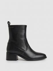 Pepe Jeans FOOTWEAR Skórzane botki "Bonnie Covert" w kolorze czarnym rozmiar: 36. Czarne botki Pepe Jeans FOOTWEAR, bez wzorów, z jeansu, bez obcasa, bez zapięcia. Za 237.73 zł.