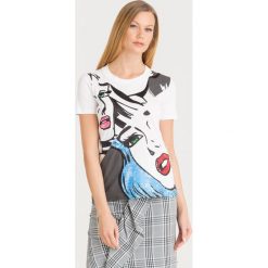 T-SHIRT BENARES Sportmax Code. Białe t-shirty Sportmax Code, l, z aplikacjami, z materiału, bez kołnierzyka, bez ramiączek. Za 317.40 zł.