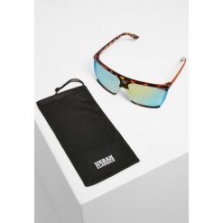 Okulary przeciwsłoneczne Urban Classics 112 uc. Brązowe okulary przeciwsłoneczne Urban Classics, bez wzorów, eleganckie. Za 92.00 zł.