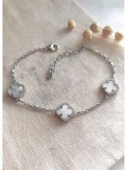 Miu Silver Srebrna bransoletka z masą perłową rozmiar: onesize. Białe bransoletki Miu Silver, z perłą, srebrne. Za 121.99 zł.