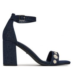 Sandały DeeZee. Niebieskie sandały DeeZee, bez wzorów, bez obcasa, na słupku, bez zapięcia. Za 129.99 zł.